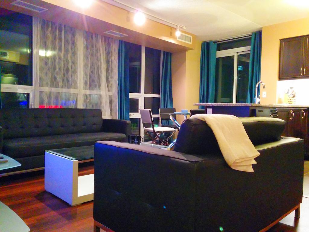 Napa Furnished Suites At Cn Tower & Maple Leaf Square Toronto Habitación foto